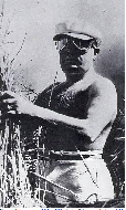 Mussolini_contadino_small
