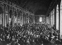Treaty_of_Versailles_Signing_small